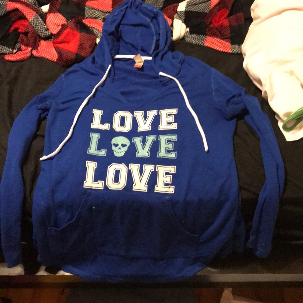 Lightweight hooded sweatshirt